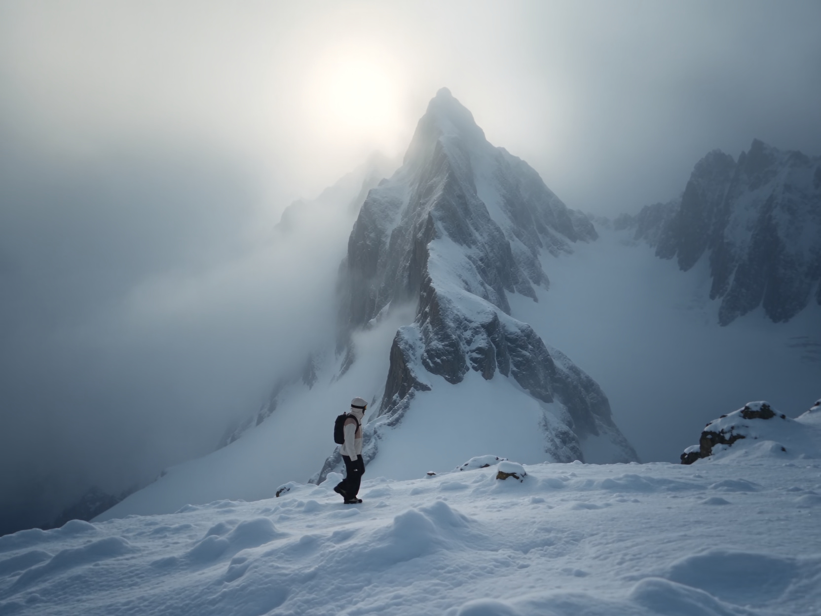Travesía en un paisaje de nieve